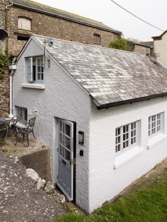 Amity at Pickwell Manor, Devon