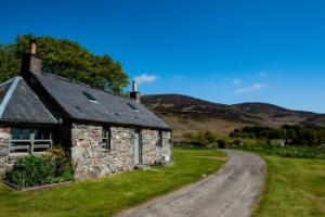 Cairngorms Romantic Cottage for Couples Highlands Scotland | Colmeallie Bothy