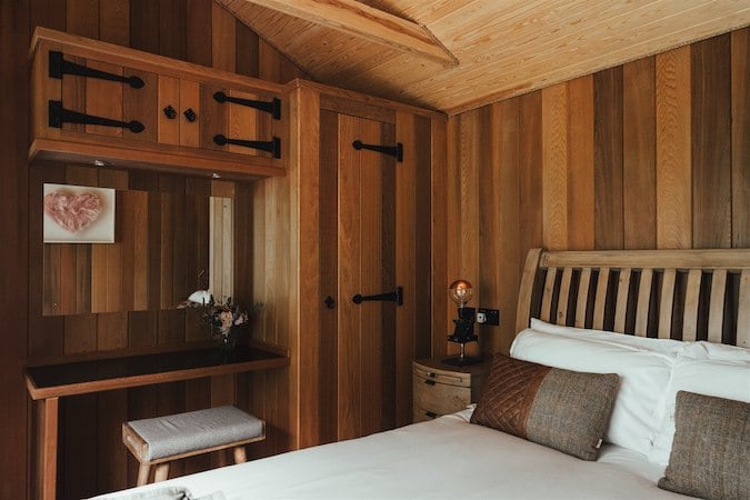 Coddiwomple Cabin, Sussex Kent borders