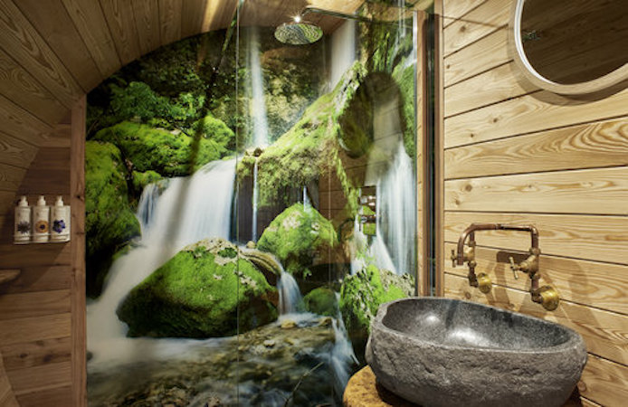 The loft Treehouse at Pickwell Manor