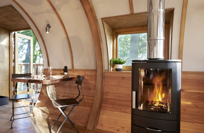 The loft Treehouse at Pickwell Manor