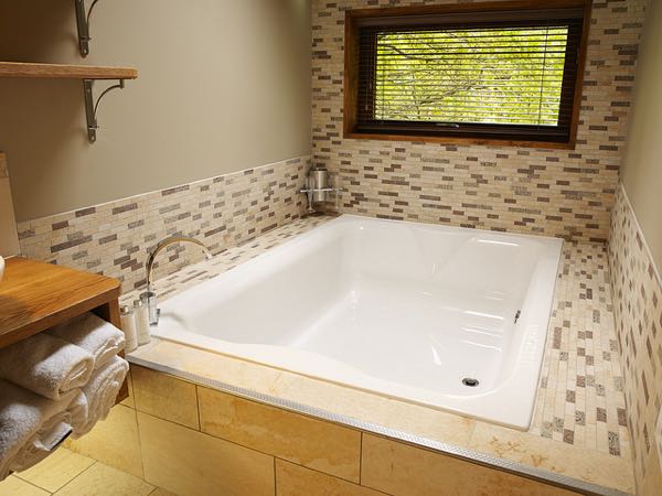 Golden Oak Hideaway, Thorpe Forest