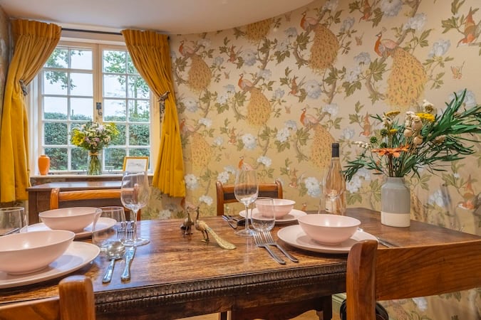 Tea Caddy Cottage, Dedham Vale