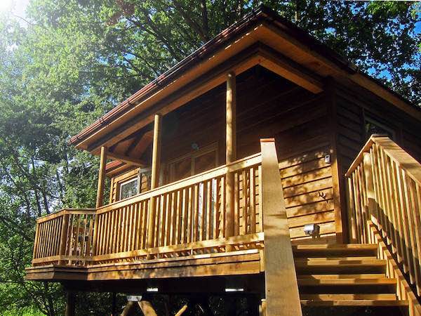 Tinkers Treehouse, Sussex Kent borders