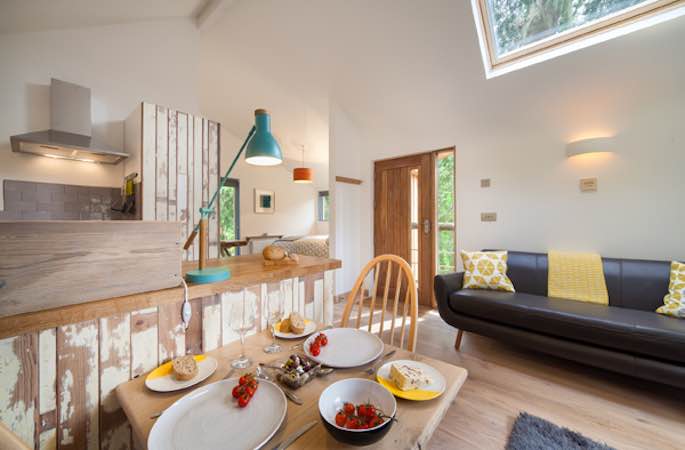 The Birdhouse, Crewkerne