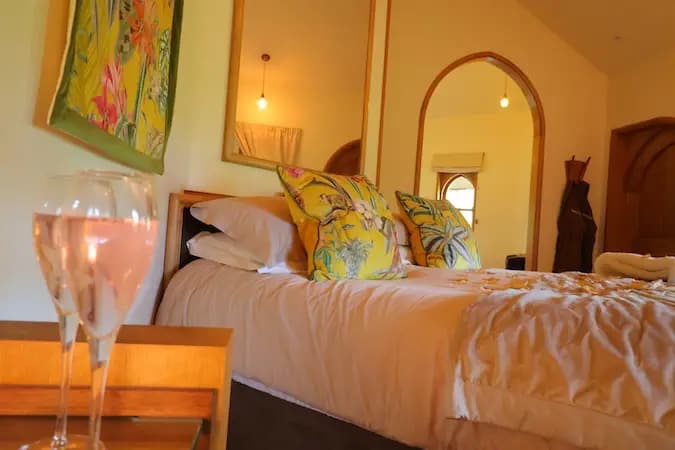 Eathelin Treehouse, nr Tenbury Wells