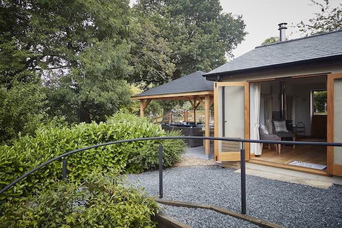 The Bach, Welsh Borders