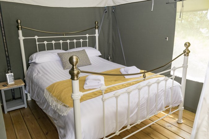 Seren Luxury Safari Tent, Lampeter