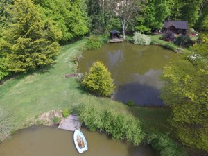 devon luxury hot tub lodge for couples